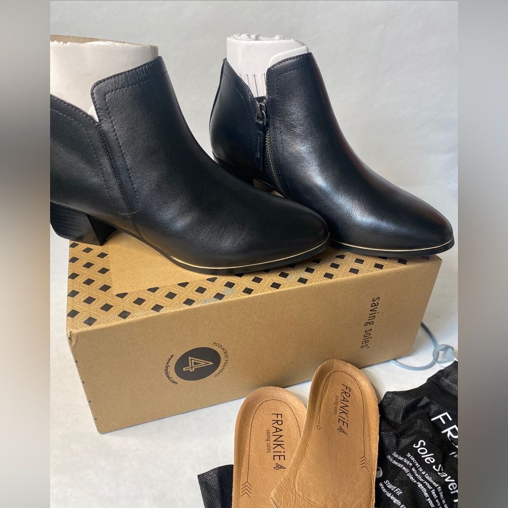 Frankie4 Novah 9 Black Ankle Bootie New In Box